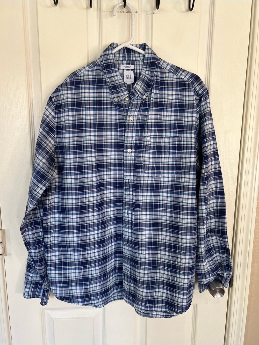 Gap Standard Fit Stretch Blue Plaid Button Down Shirt Men’s Large